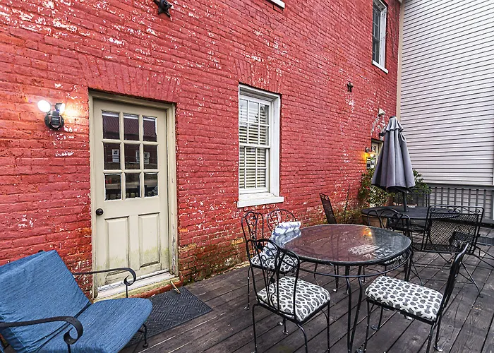 Light Horse Inn